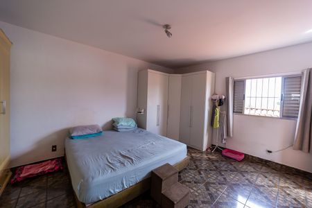 Casa à venda com 250m², 3 quartos e 2 vagas Casa à venda com 250m², 3 quartos e 2 vagasQuarto 3