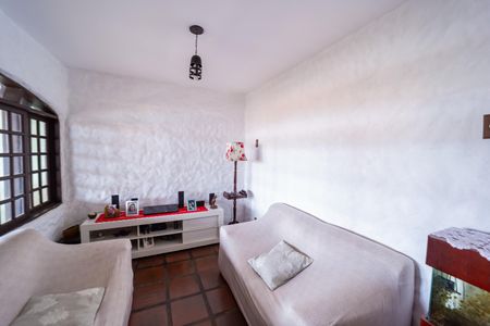 Casa à venda com 250m², 3 quartos e 2 vagas Casa à venda com 250m², 3 quartos e 2 vagasSala 2