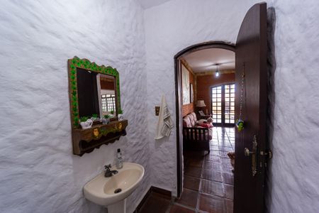 Casa à venda com 250m², 3 quartos e 2 vagas Casa à venda com 250m², 3 quartos e 2 vagasLavabo da sala