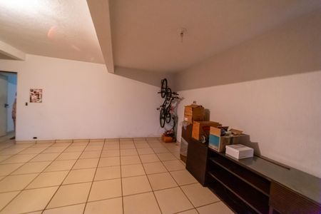 Casa à venda com 250m², 3 quartos e 2 vagas Casa à venda com 250m², 3 quartos e 2 vagasGaragem