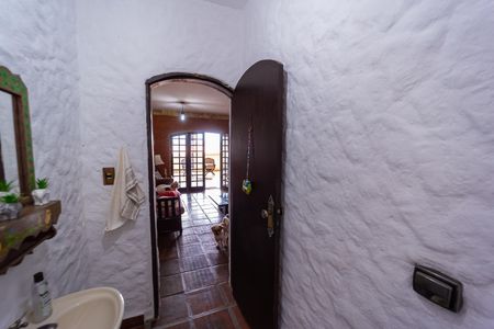 Casa à venda com 250m², 3 quartos e 2 vagas Casa à venda com 250m², 3 quartos e 2 vagasLavabo da sala