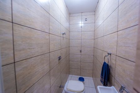 Casa à venda com 250m², 3 quartos e 2 vagas Casa à venda com 250m², 3 quartos e 2 vagasBanheiro 1