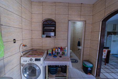 Casa à venda com 250m², 3 quartos e 2 vagas Casa à venda com 250m², 3 quartos e 2 vagasÁrea de Serviço