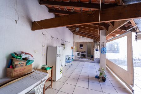 Casa à venda com 250m², 3 quartos e 2 vagas Casa à venda com 250m², 3 quartos e 2 vagasÁrea gourmet