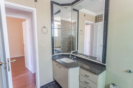 Apartamento à venda com 180m², 4 quartos e 1 vagaBanheiro Social