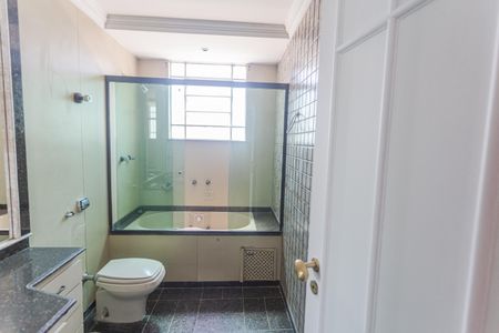 Apartamento à venda com 180m², 4 quartos e 1 vagaBanheiro Social