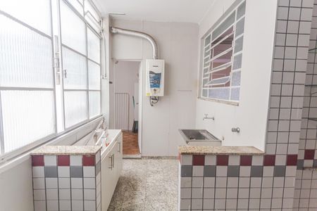 Apartamento à venda com 180m², 4 quartos e 1 vagaÁrea de Serviço