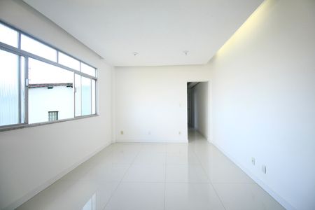 Apartamento para alugar com 90m², 2 quartos e 1 vaga Apartamento para alugar com 90m², 2 quartos e 1 vagaSala