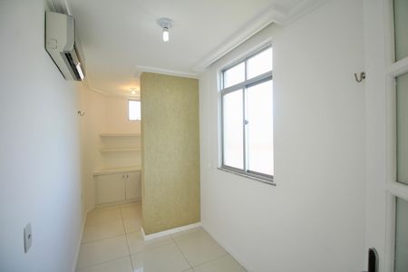 Apartamento para alugar com 90m², 2 quartos e 1 vaga Apartamento para alugar com 90m², 2 quartos e 1 vagaEscritório
