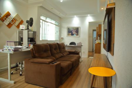 Casa à venda com 125m², 2 quartos e 2 vagasSala