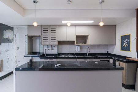 Apartamento à venda com 65m², 2 quartos e 2 vagas Apartamento à venda com 65m², 2 quartos e 2 vagasCozinha e área de serviço