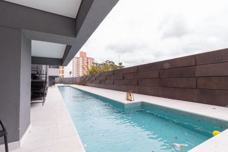 Apartamento à venda com 65m², 2 quartos e 2 vagas Apartamento à venda com 65m², 2 quartos e 2 vagasÁrea comum - Piscina