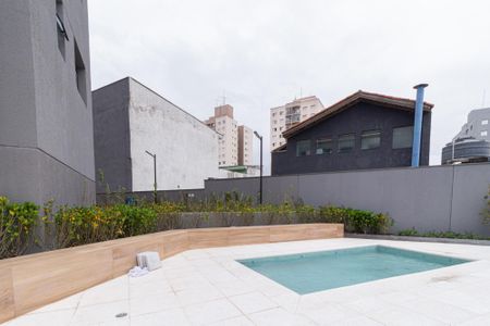 Apartamento à venda com 65m², 2 quartos e 2 vagas Apartamento à venda com 65m², 2 quartos e 2 vagasÁrea comum - Piscina