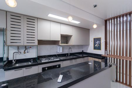 Apartamento à venda com 65m², 2 quartos e 2 vagas Apartamento à venda com 65m², 2 quartos e 2 vagasCozinha e área de serviço