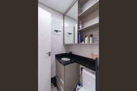 Apartamento à venda com 65m², 2 quartos e 2 vagas Apartamento à venda com 65m², 2 quartos e 2 vagasBanheiro da suíte 2