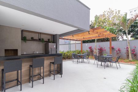 Apartamento à venda com 65m², 2 quartos e 2 vagas Apartamento à venda com 65m², 2 quartos e 2 vagasÁrea comum - Churrasqueira