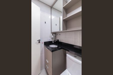 Apartamento à venda com 65m², 2 quartos e 2 vagas Apartamento à venda com 65m², 2 quartos e 2 vagasBanheiro da suíte 1