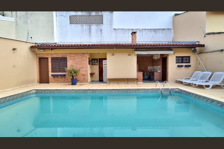 Casa à venda com 342m², 4 quartos e 3 vagasEdicula