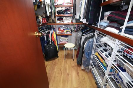 Casa à venda com 342m², 4 quartos e 3 vagasCloset da suíte 4