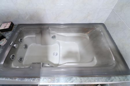 Casa à venda com 342m², 4 quartos e 3 vagasBanheiro da Suíte 4