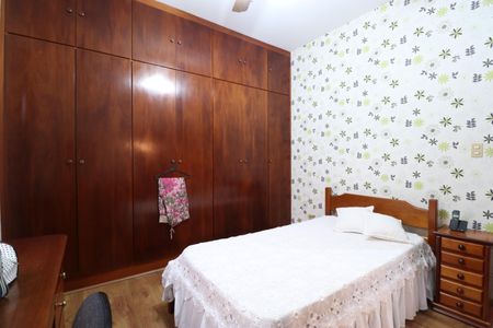 Casa à venda com 342m², 4 quartos e 3 vagasSuíte 3