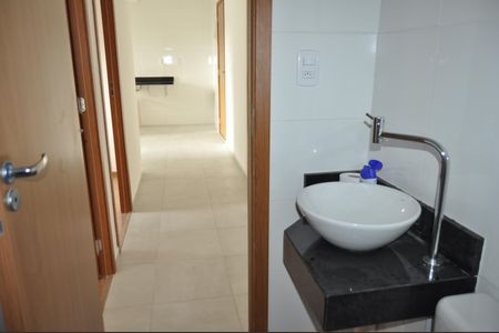 Apartamento à venda com 42m², 2 quartos e sem vagaBanheiro