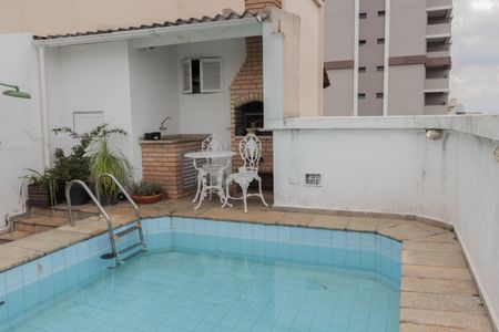 Apartamento para alugar com 190m², 4 quartos e 2 vagas Apartamento para alugar com 190m², 4 quartos e 2 vagasPiscina