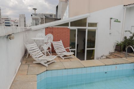 Apartamento para alugar com 190m², 4 quartos e 2 vagas Apartamento para alugar com 190m², 4 quartos e 2 vagasPiscina