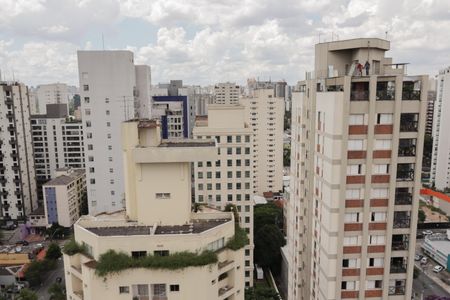 Apartamento para alugar com 190m², 4 quartos e 2 vagas Apartamento para alugar com 190m², 4 quartos e 2 vagasVista