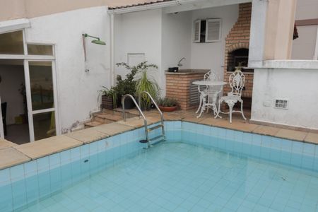 Apartamento para alugar com 190m², 4 quartos e 2 vagas Apartamento para alugar com 190m², 4 quartos e 2 vagasPiscina