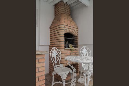 Apartamento para alugar com 190m², 4 quartos e 2 vagas Apartamento para alugar com 190m², 4 quartos e 2 vagasChurrasqueira