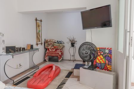 Apartamento para alugar com 190m², 4 quartos e 2 vagas Apartamento para alugar com 190m², 4 quartos e 2 vagasQuarto 4
