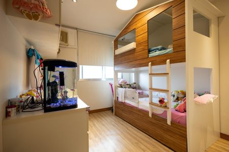 Apartamento à venda com 220m², 3 quartos e 2 vagas Apartamento à venda com 220m², 3 quartos e 2 vagasQuarto 2