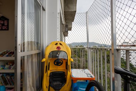 Apartamento à venda com 220m², 3 quartos e 2 vagas Apartamento à venda com 220m², 3 quartos e 2 vagasSala Varanda