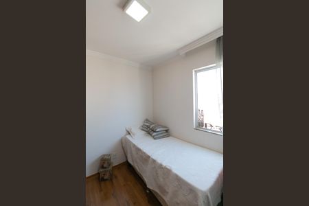 Apartamento à venda com 180m², 3 quartos e 2 vagas Apartamento à venda com 180m², 3 quartos e 2 vagasQuarto 2