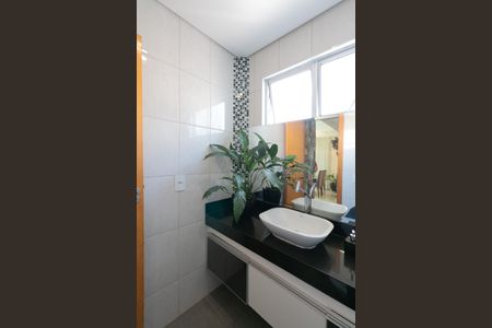 Apartamento à venda com 180m², 3 quartos e 2 vagas Apartamento à venda com 180m², 3 quartos e 2 vagasLavabo