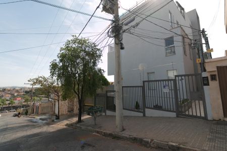 Apartamento à venda com 180m², 3 quartos e 2 vagas Apartamento à venda com 180m², 3 quartos e 2 vagasFachada