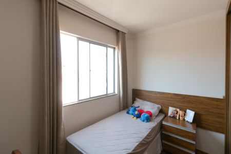 Apartamento à venda com 180m², 3 quartos e 2 vagas Apartamento à venda com 180m², 3 quartos e 2 vagasQuarto 1