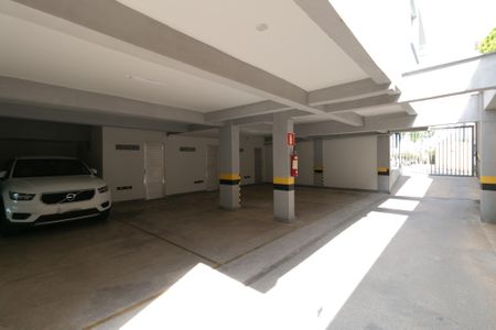 Apartamento à venda com 180m², 3 quartos e 2 vagas Apartamento à venda com 180m², 3 quartos e 2 vagasGaragem
