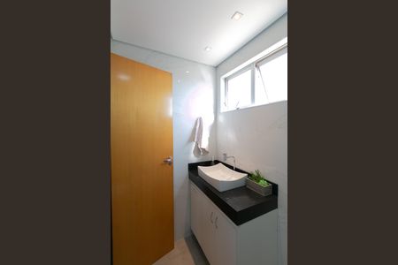 Apartamento à venda com 180m², 3 quartos e 2 vagas Apartamento à venda com 180m², 3 quartos e 2 vagasBanheiro Social