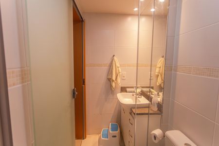 Apartamento à venda com 95m², 3 quartos e 2 vagas Apartamento à venda com 95m², 3 quartos e 2 vagasBanheiro Social