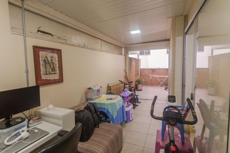 Apartamento à venda com 95m², 3 quartos e 2 vagas Apartamento à venda com 95m², 3 quartos e 2 vagasÁrea Privativa/Área de Serviço