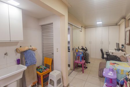 Apartamento à venda com 95m², 3 quartos e 2 vagas Apartamento à venda com 95m², 3 quartos e 2 vagasÁrea Privativa/Área de Serviço