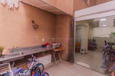 Apartamento à venda com 95m², 3 quartos e 2 vagas Apartamento à venda com 95m², 3 quartos e 2 vagasÁrea Privativa/Área de Serviço