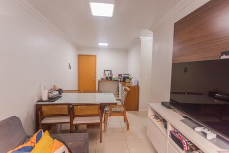 Apartamento à venda com 95m², 3 quartos e 2 vagas Apartamento à venda com 95m², 3 quartos e 2 vagasSala