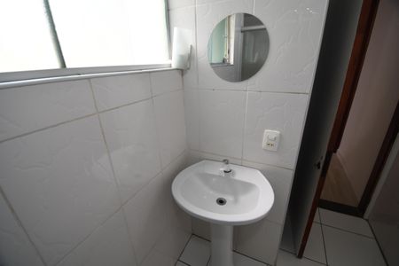 Casa à venda com 208m², 3 quartos e 2 vagasBanheiro 1