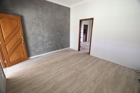 Casa à venda com 208m², 3 quartos e 2 vagasSala