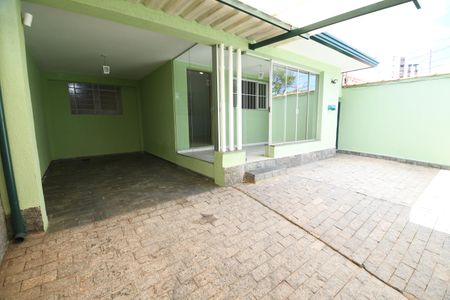 Casa à venda com 208m², 3 quartos e 2 vagasGaragem