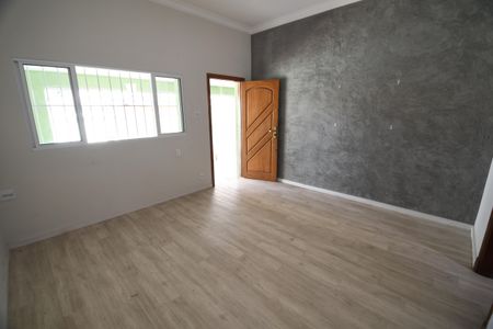 Casa à venda com 208m², 3 quartos e 2 vagasSala