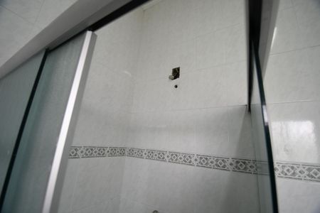 Casa à venda com 208m², 3 quartos e 2 vagasBanheiro 2